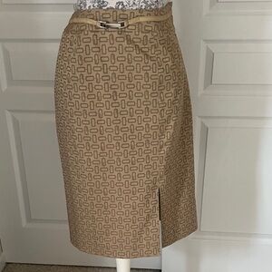 Chic Tan Geometric Pencil Skirt